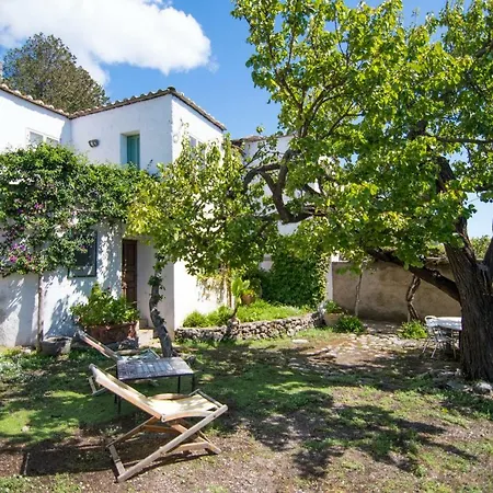 Villa Lindo *